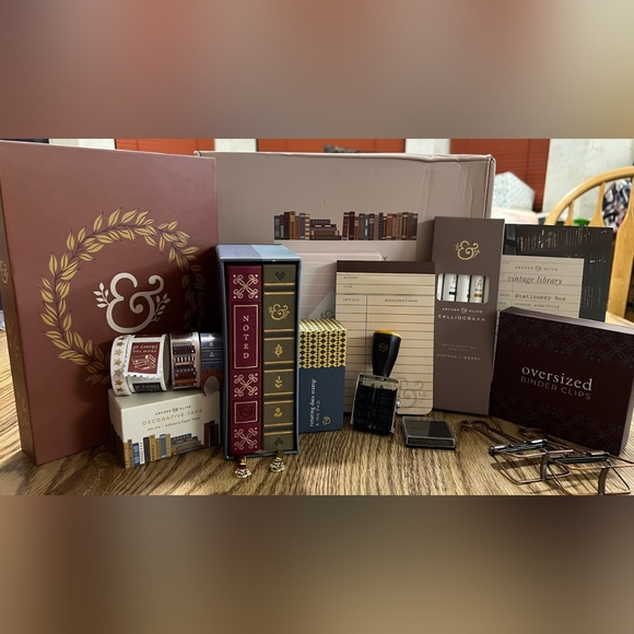 Archer & Olive Other - ISO Archer & Olive September 2023 Subscription Box Vintage Library